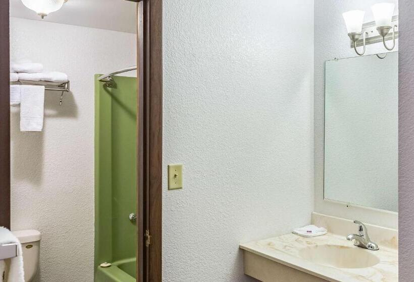 Четырехместный Номер Deluxe, Motel 6 Fond Du Lac, Wi