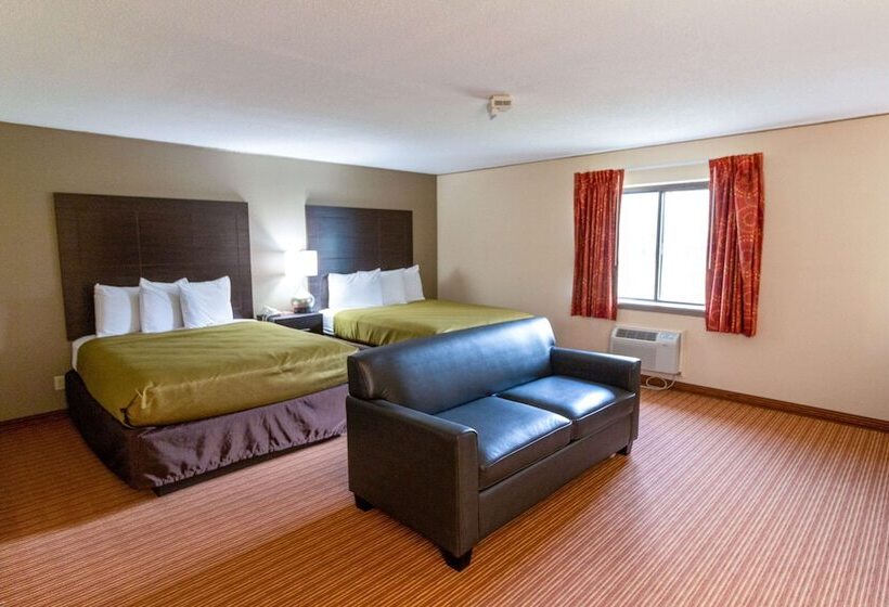 Люкс, Econo Lodge Massena Hwy 37