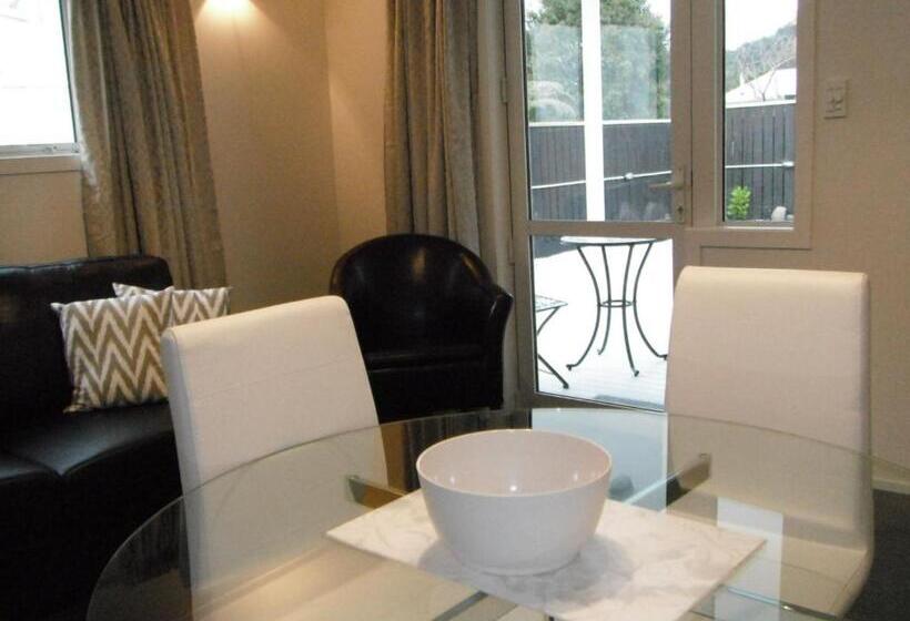 Апартаменты Deluxe 1 Спальня, Coromandel Apartments