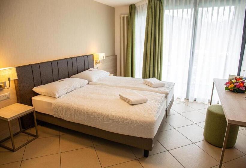 Comfort room with balcony, Nessi Locarno