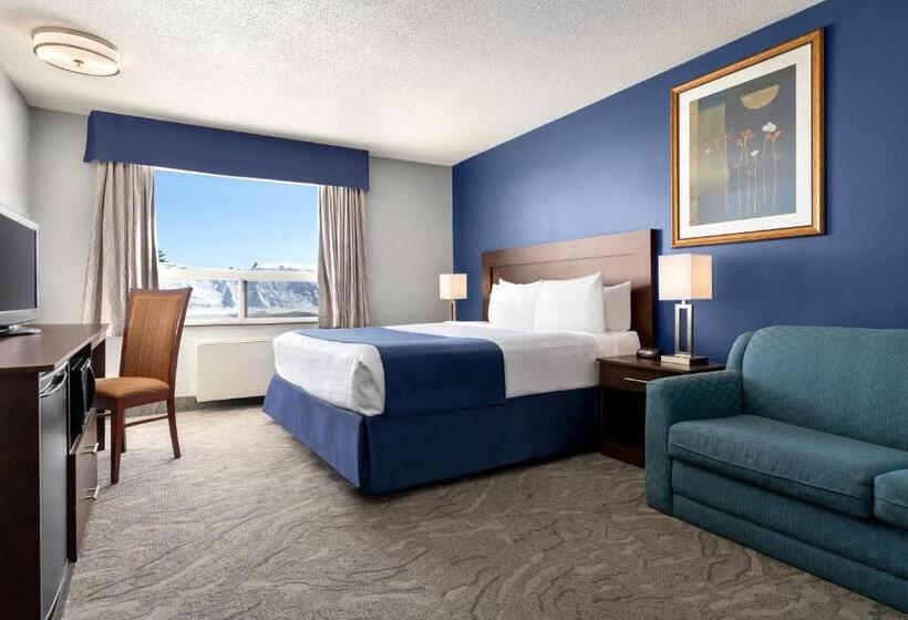 带大床的标准间, Travelodge By Wyndham Timmins