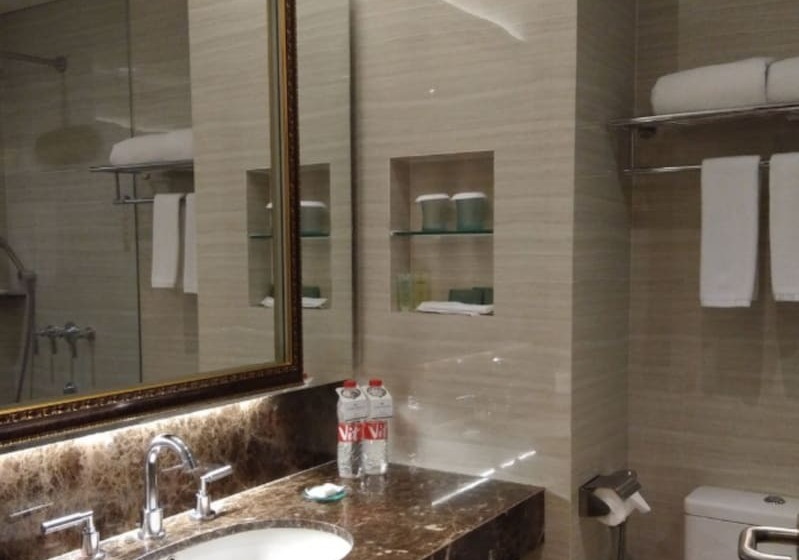 Номер Deluxe Кровать Кинг, Santika Bandung