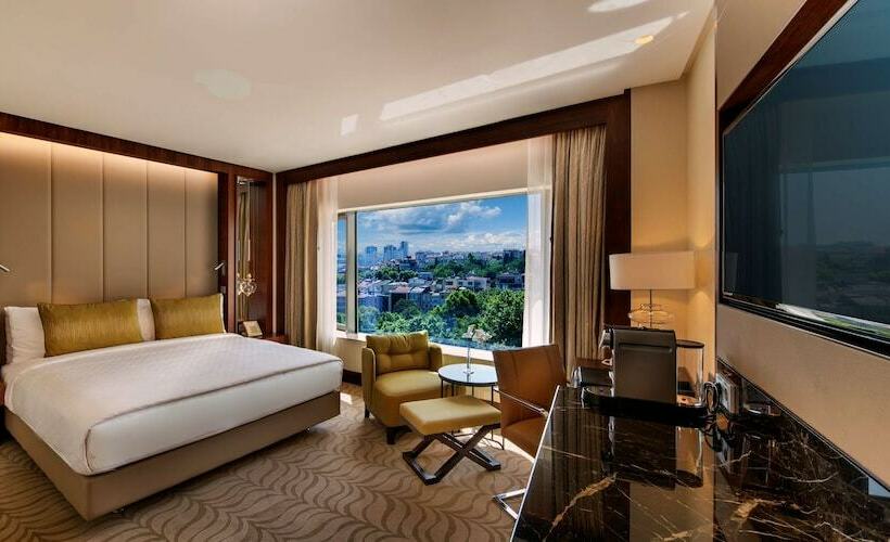 Deluxe Room, Conrad Istanbul Bosphorus