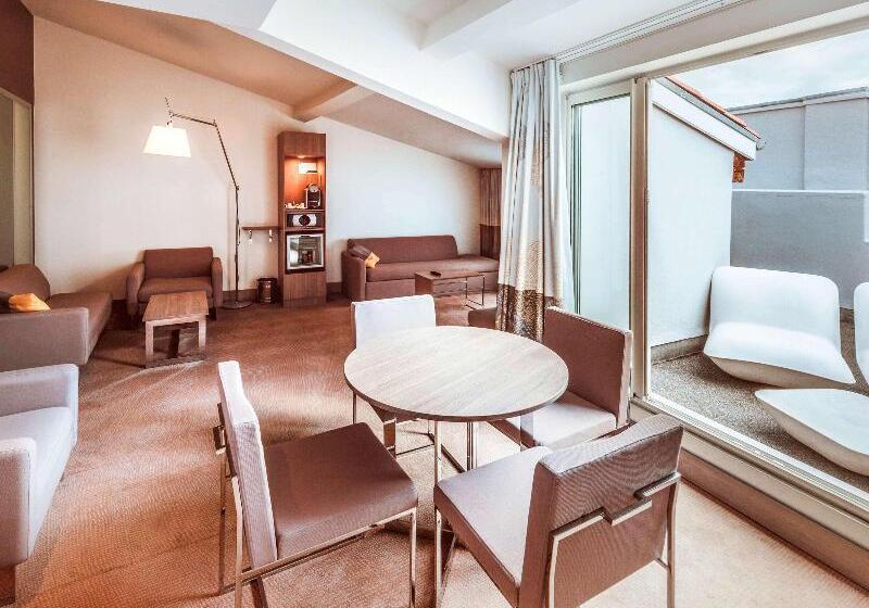 Президентский Люкс, Novotel Toulouse Centre Wilson