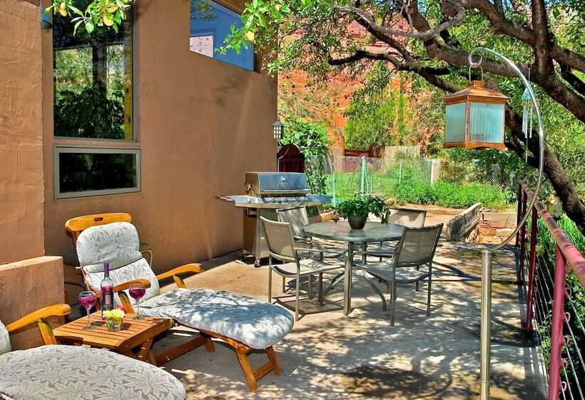 Вилла 1 Спальня, Flanigan`s Resort And Spa