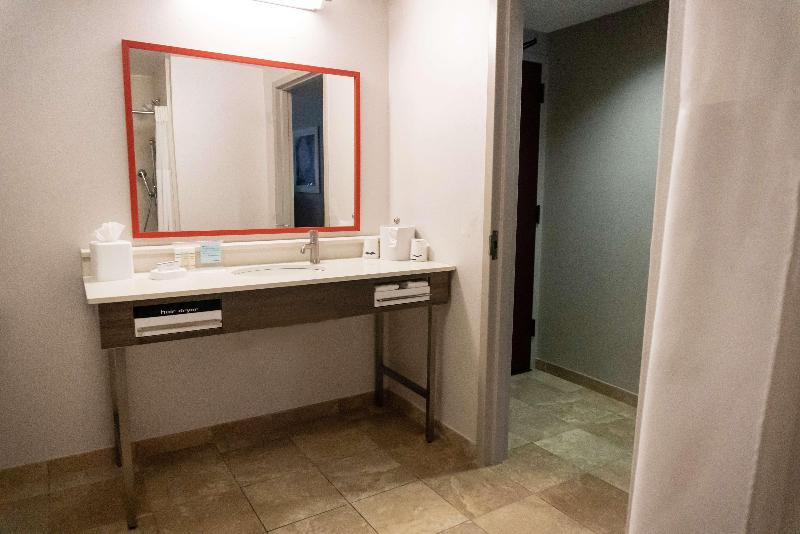 キングサイドベッドのスタンダードワンルーム, Hampton Inn Rock Hill