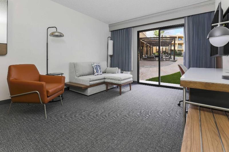스탠다드 룸 킹사이즈 침대, Courtyard Tucson Airport