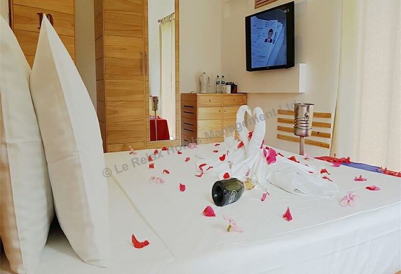 اتاق لوکس با چشم‌انداز دریا, Le Relax Hotel And Restaurant