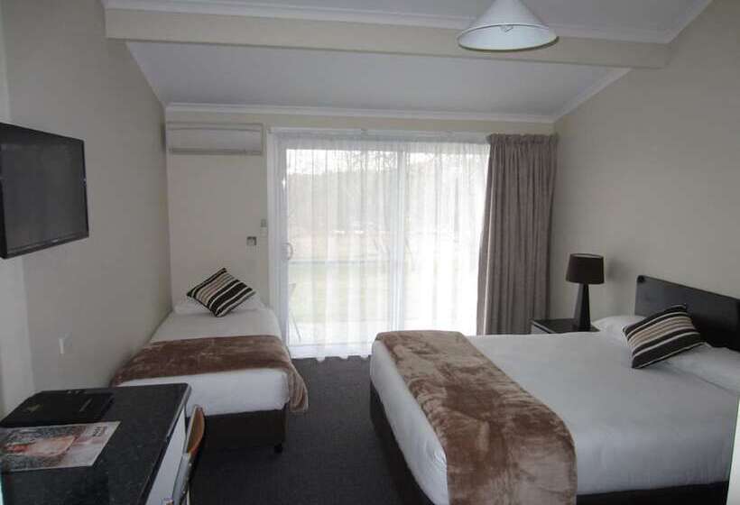 디럭스 스위트, Moore Park Inn