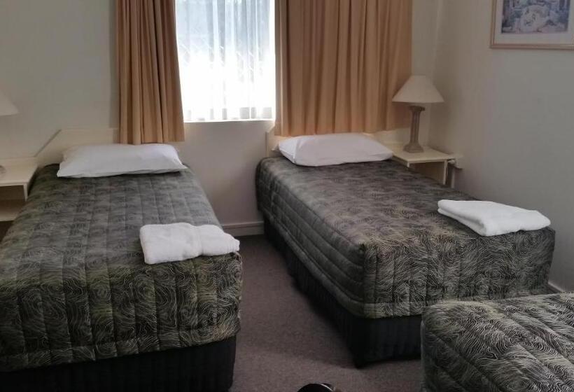 Номер Стандарт Трехместный, Southport Motel & Apartments