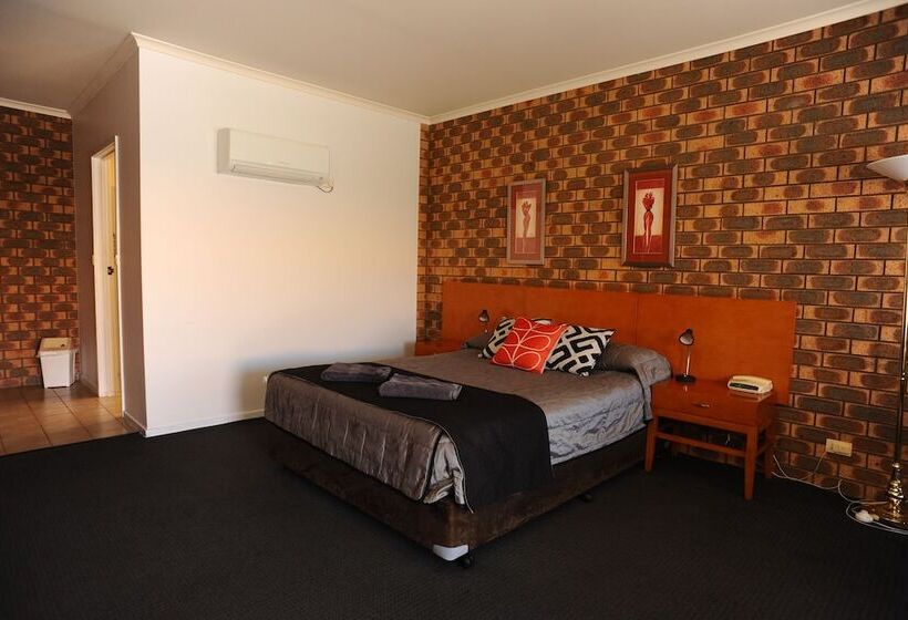 패밀리 룸, Horsham Mid City Court Motel