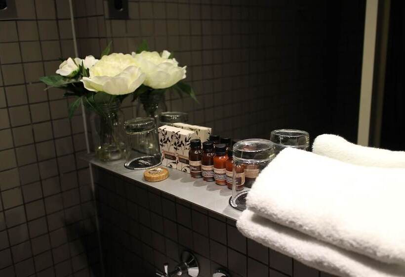Номер Стандарт, Kirketon Hotel Sydney