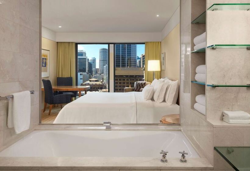 디럭스 룸, The Fullerton Hotel Sydney