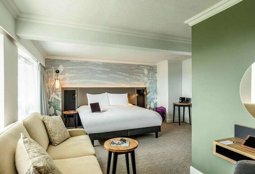 اتاق کلاسیک, Mercure Bedford Centre