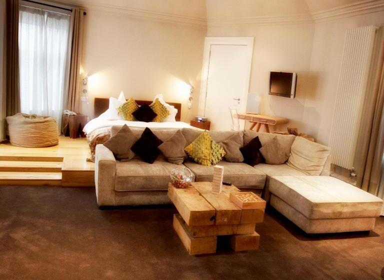 سوئیت با تخت بزرگ, Carmelite Hotel; Bw Signature Collection