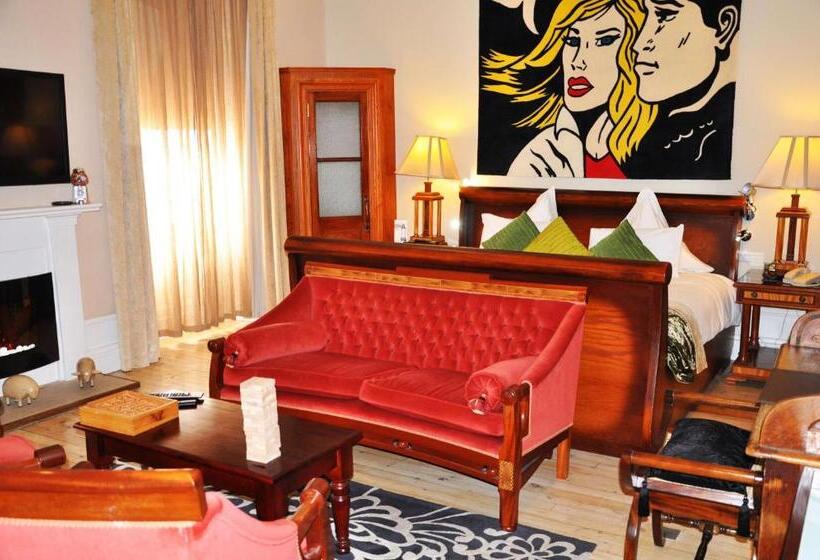 سوئیت با تخت بزرگ, Carmelite Hotel; Bw Signature Collection