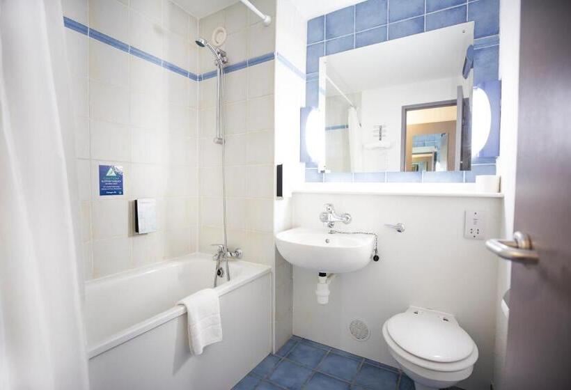 Номер Стандарт, Campanile Hotel   Washington