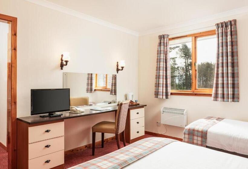 Семейный Номер, Highlander Hotel ‘a Bespoke Hotel’