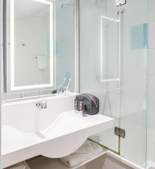 Семейный Номер, Novotel Birmingham Airport Terminal Building   Nec