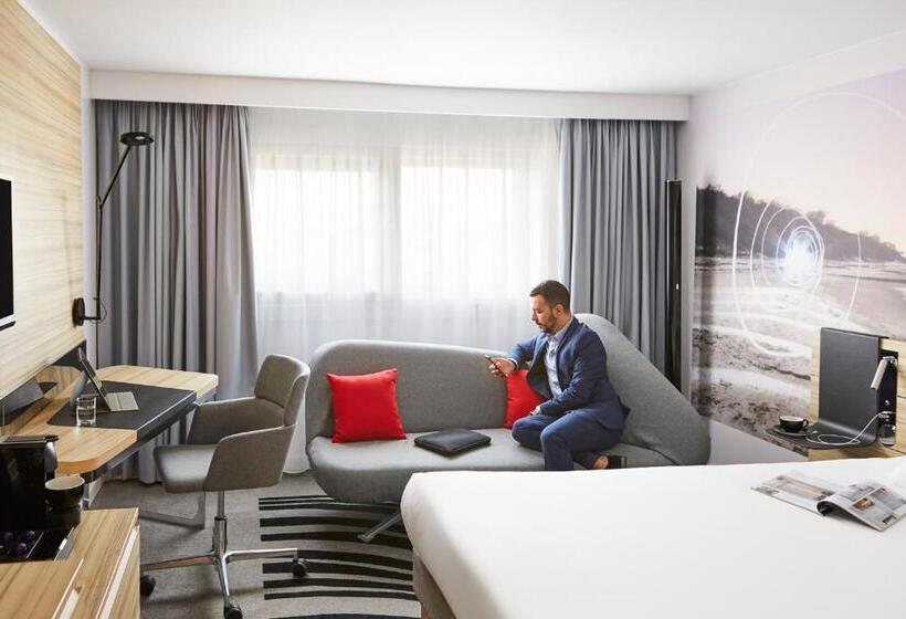 Номер Стандарт Двуспальная Кровать, Novotel Birmingham Airport Terminal Building   Nec