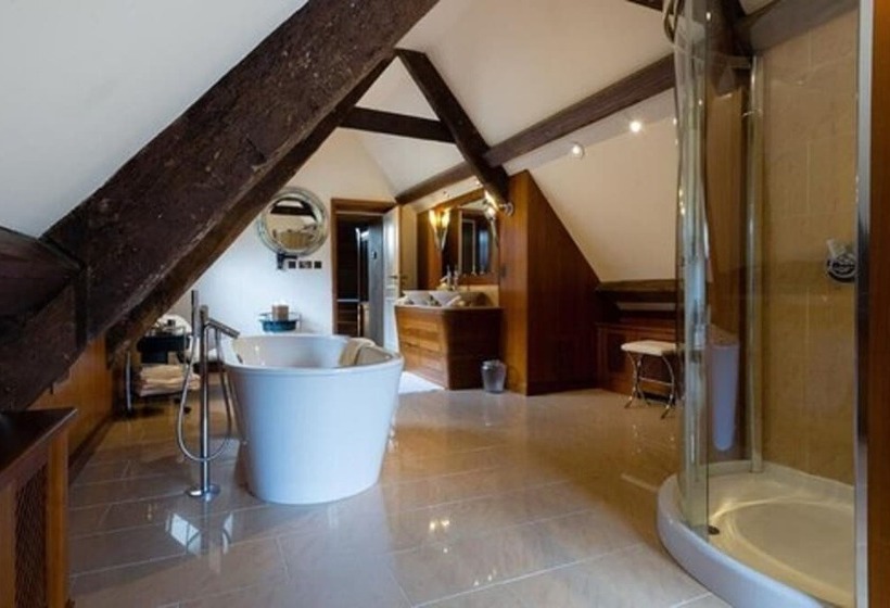 Люкс, Whatley Manor