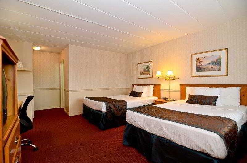 Номер Стандарт, Super 8 By Wyndham Gananoque   Country Squire Resort