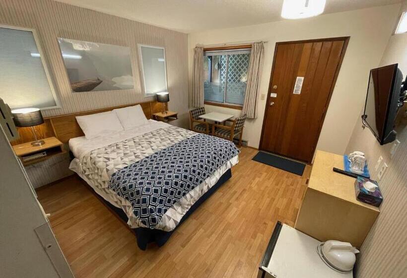 Номер Стандарт, Schooner Motel