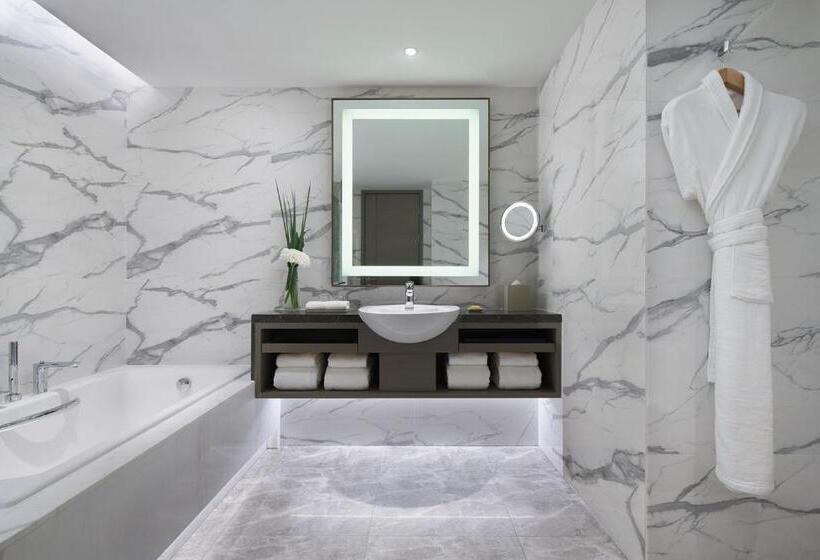 اتاق کلاب, Hyatt Regency Metropolitan Chongqing