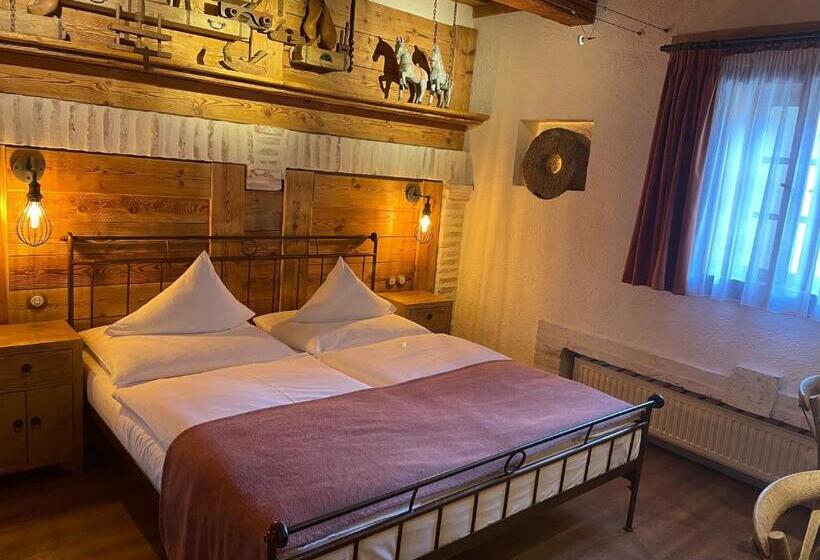 古典房间, Romantik Hotel U Raka