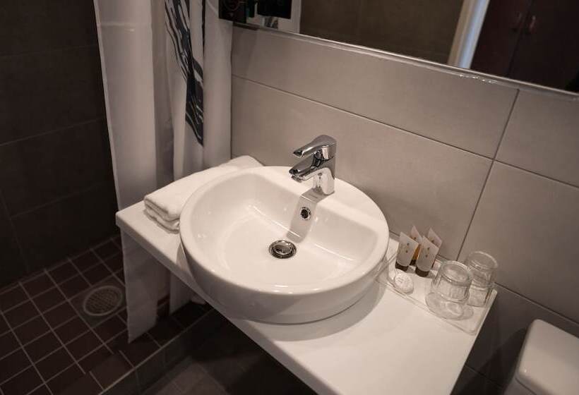 Superior room with lake view, Herttua Hotel And Spa