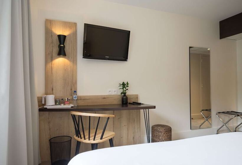 Номер Стандарт Двуспальная Кровать, Best Western Le Bois De La Marche
