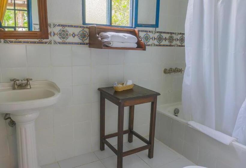 스탠다드 룸, Hostería Hacienda Pinsaqui
