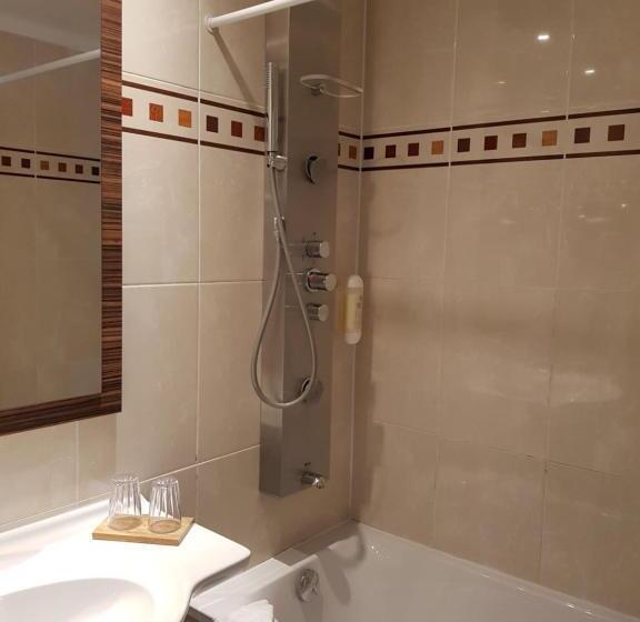 اتاق سوپریور, Champerret Elysees