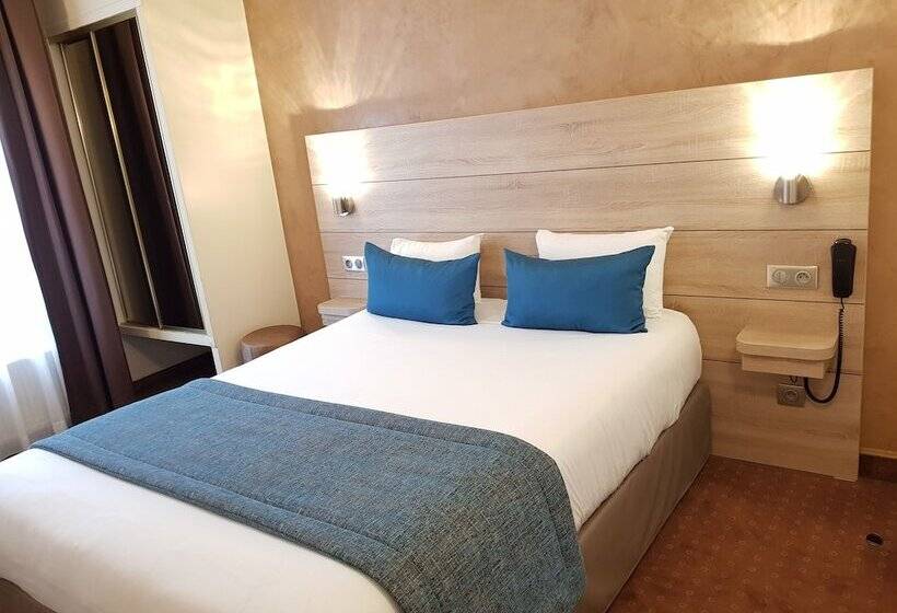 اتاق کلاسیک, Champerret Elysees