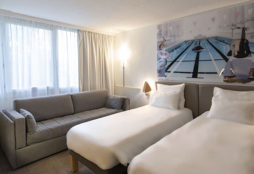 Номер Классика Двуспальная Кровать, Novotel Dijon Sud