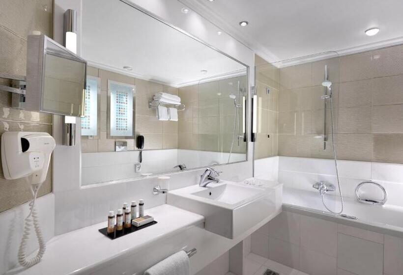 Номер Клуб Кровать Кинг, Crowne Plaza Athens City Centre, An Ihg