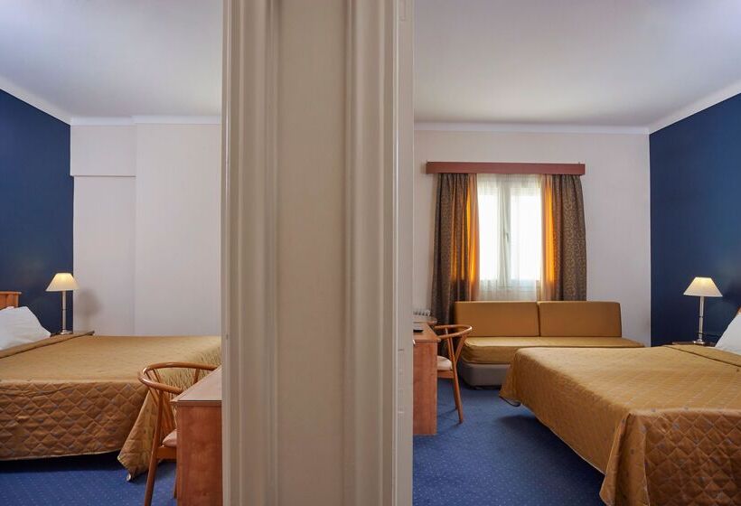 Standard Connecting Room, Lucy