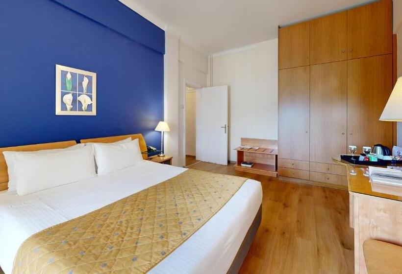 Standard Connecting Room Sea View, Lucy