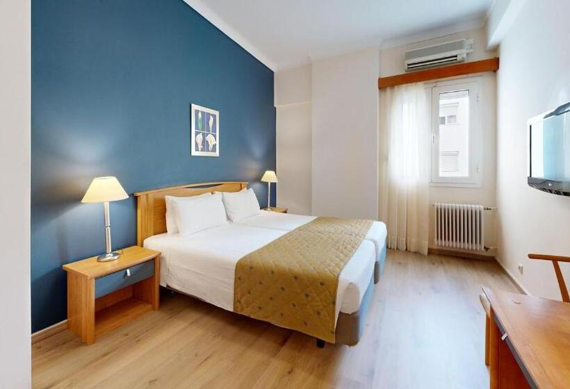 Standard Connecting Room, Lucy