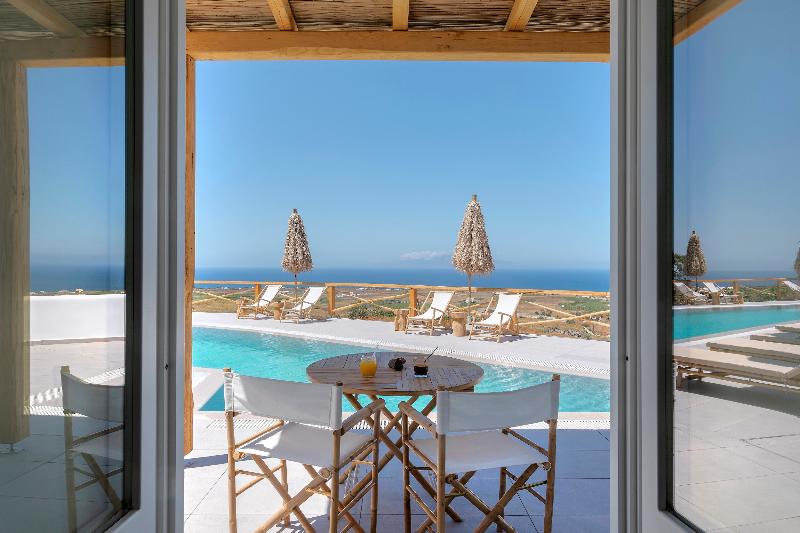 Номер Стандарт Вид на Море, Secret View