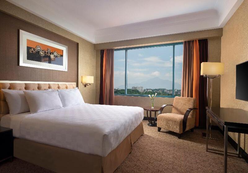 Junior Suite, Ciputra Semarang Managed By Swiss Belhotel International
