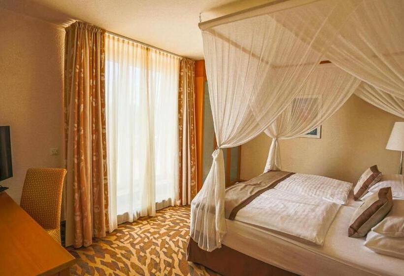 バルコニー付きスタンダードステューディオ, Lotus Therme Hotel & Spa