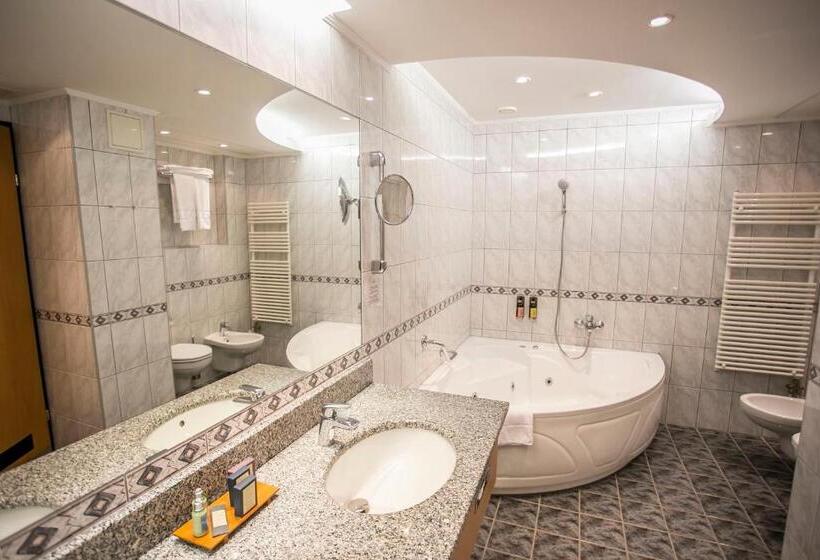 Люкс Повышенной Комфортности, Lotus Therme Hotel & Spa
