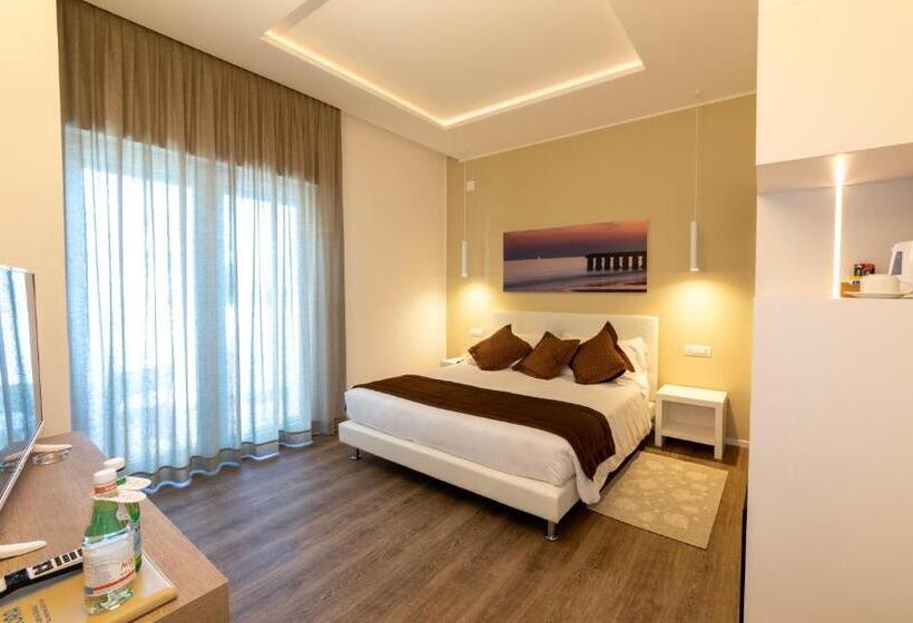 Family Suite, Aurora
