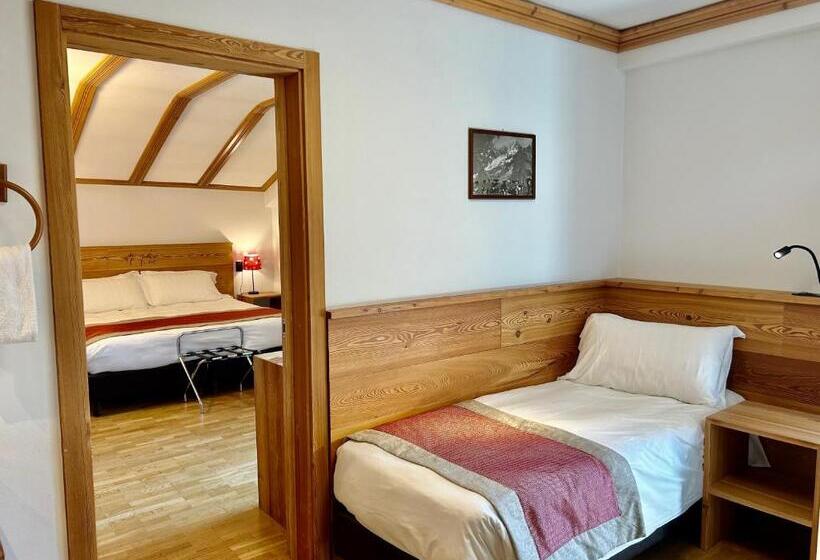 Семейный Номер, Croux