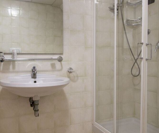 اتاق استاندارد سه نفره, Grand Hotel Del Parco