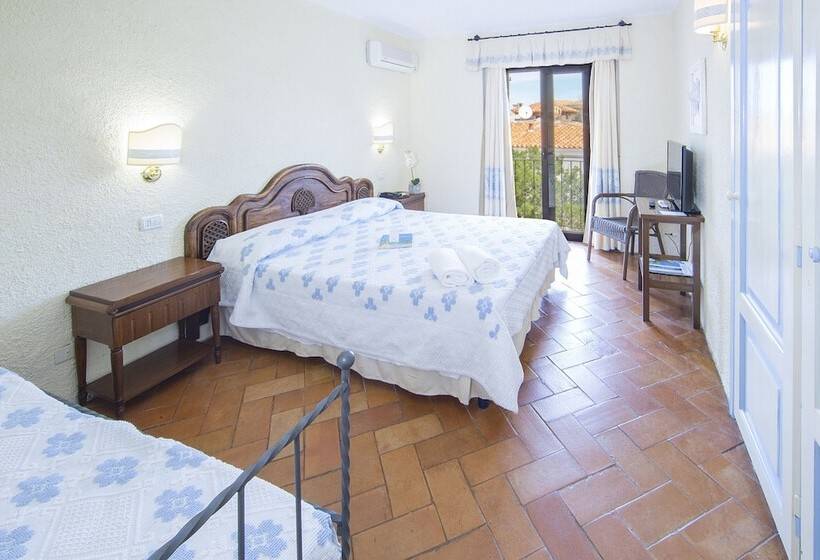 Economy Triple Room, Colonna San Marco