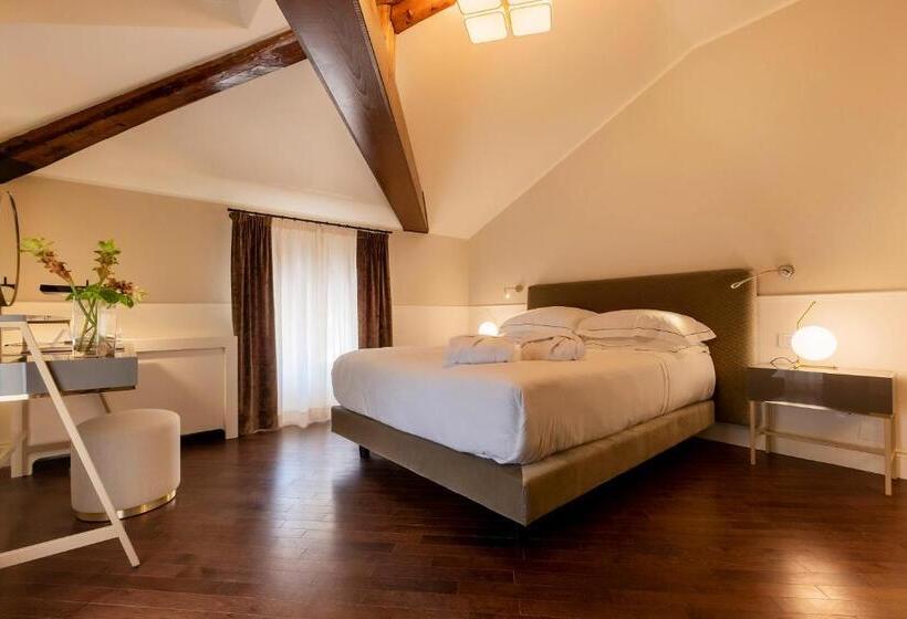 デラックスルーム, Villa Soligo   Small Luxury Hotels Of The World