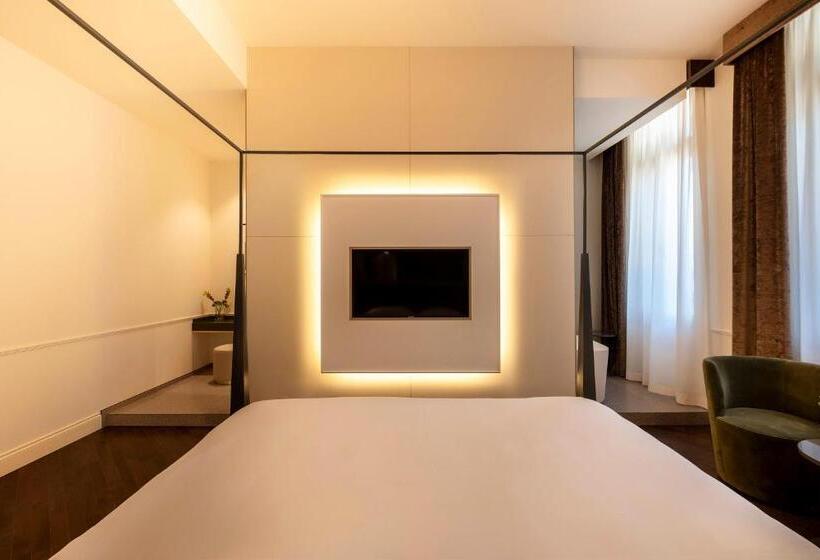 キングサイズベッドのスタンダードルーム, Villa Soligo   Small Luxury Hotels Of The World