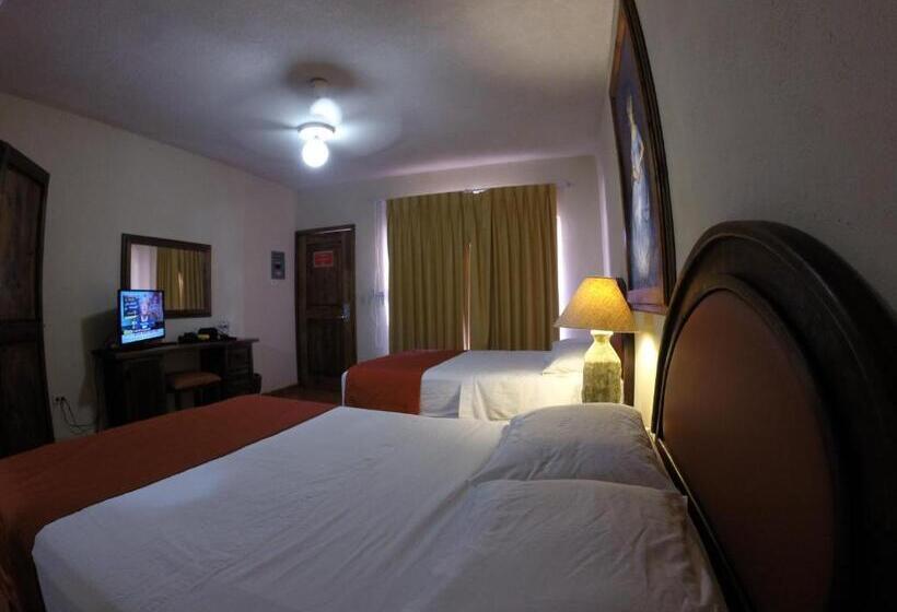 Quarto Familiar, Club Cantamar Beach Hotel & Marina